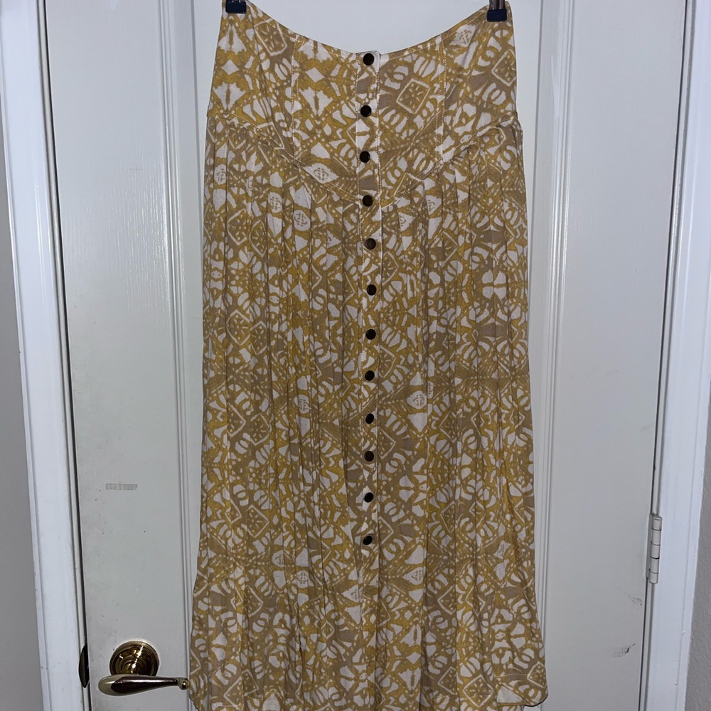 Button-Front Yellow Printed Maxi Skirt